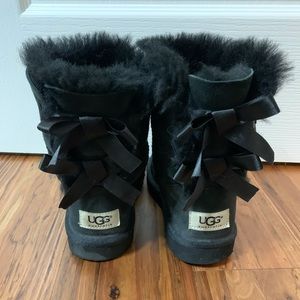 Black Ugg Bailey Bow boot big kid size 3